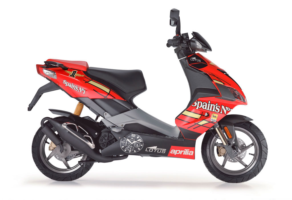 Aprilia APRILIA SR - 1