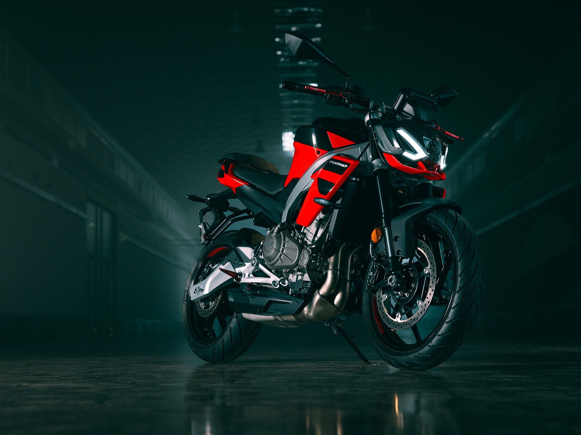 Aprilia APRILIA Tuono - 1