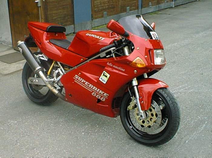 Ducati 888 - 1