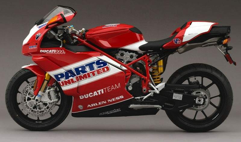 Ducati 999 - 1