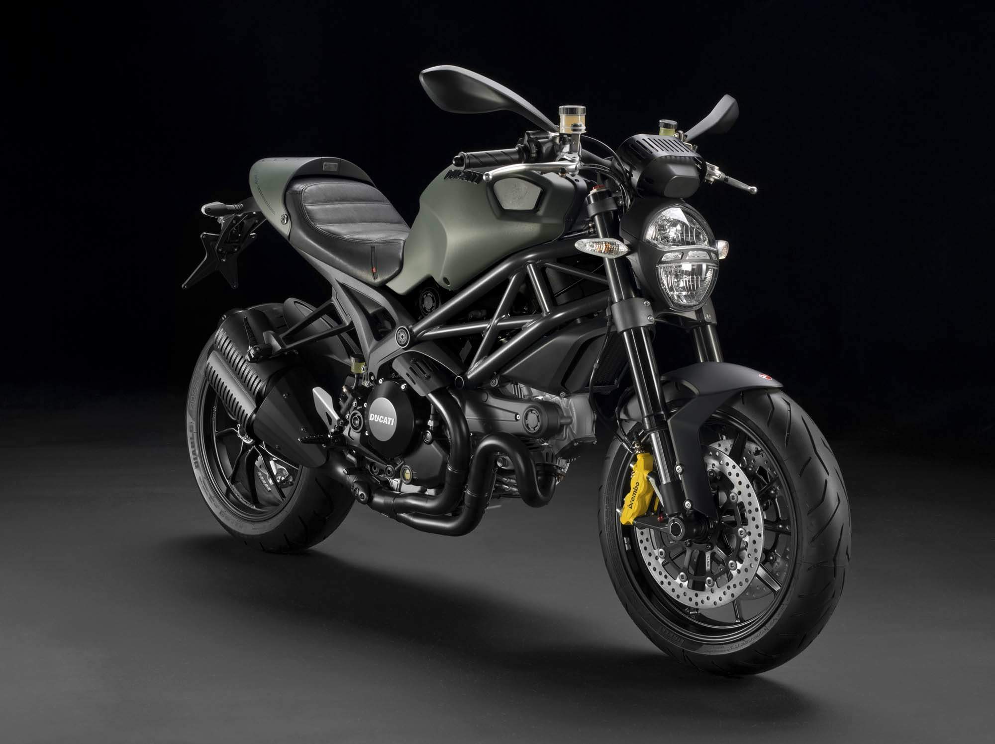 DUCATI Monster