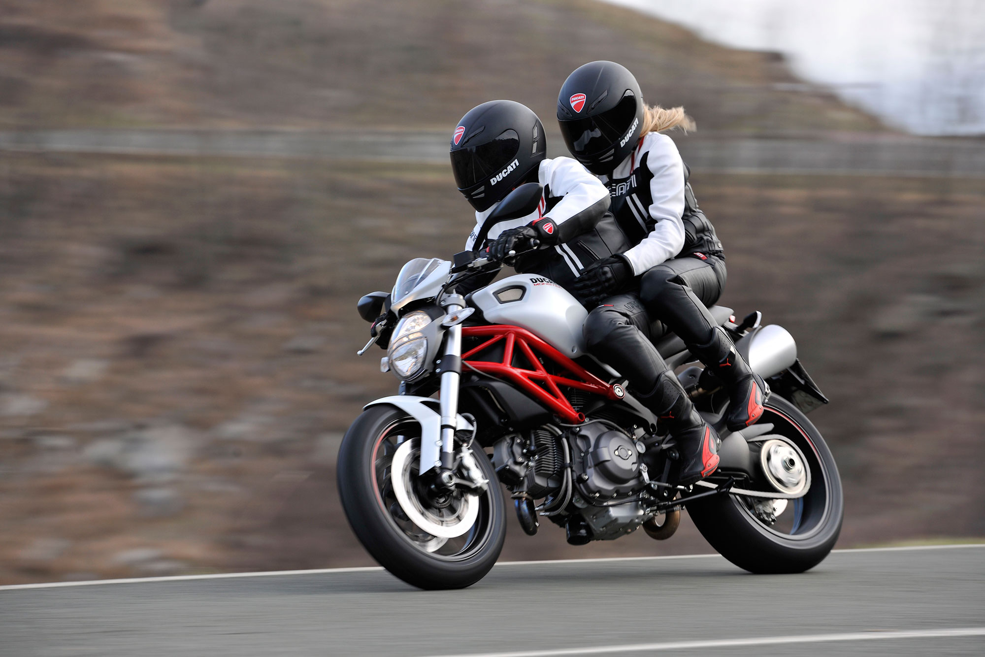DUCATI Monster