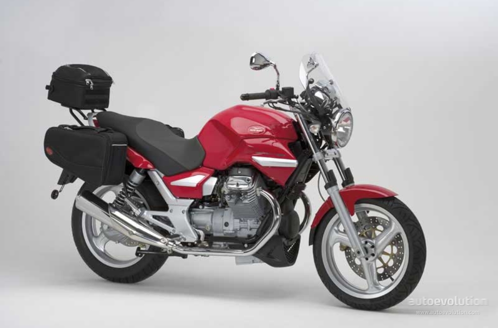 MOTO GUZZI Breva